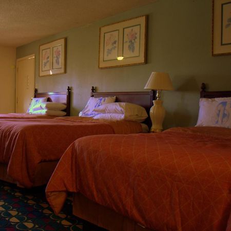 Somerville Inn And Suites Экстерьер фото