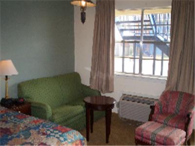 Somerville Inn And Suites Экстерьер фото